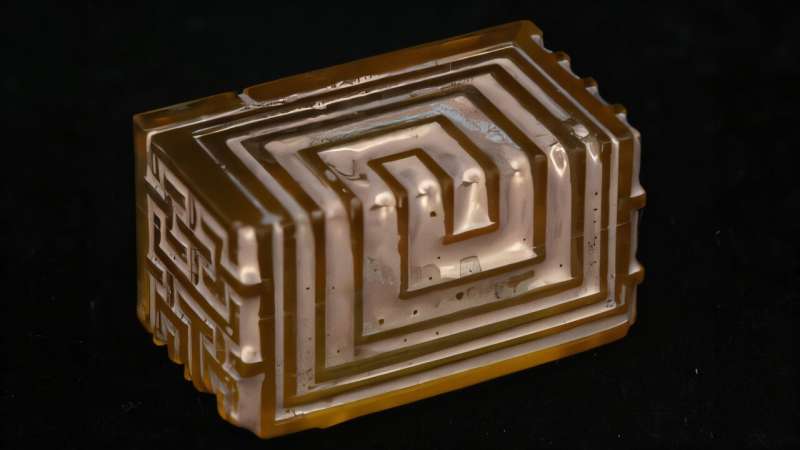 Engineers 3D print tiny, intricate antennas