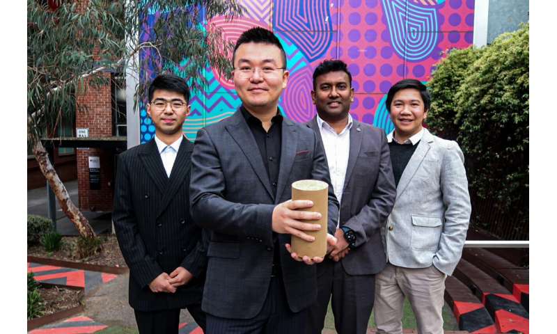 Cardboard and earth reshape sustainable construction