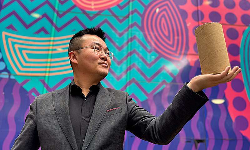 Cardboard and earth reshape sustainable construction